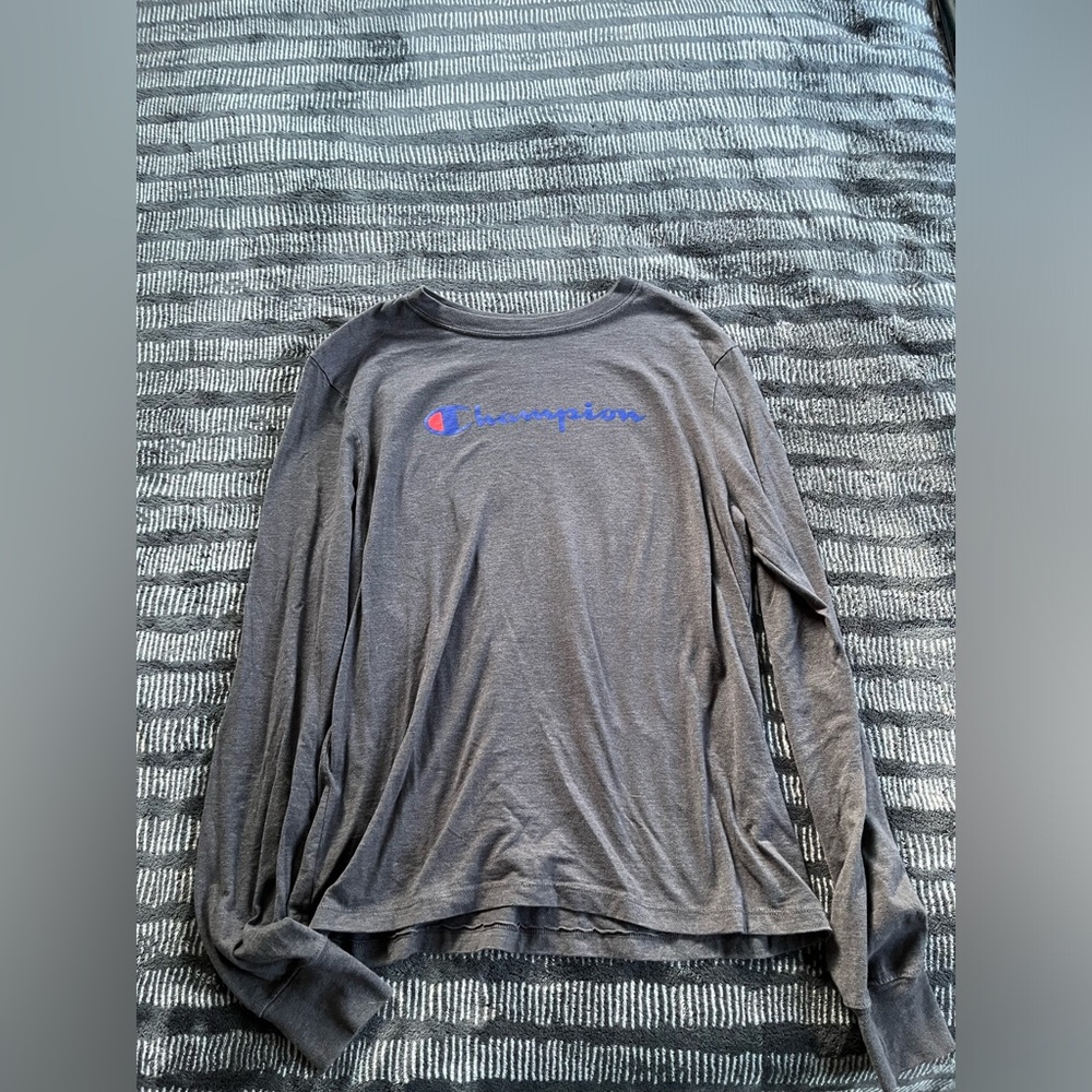 Champion Women’s grey Lon sleeve tee with chest logo